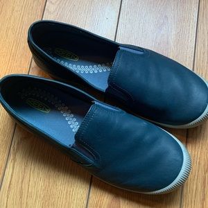 KEEN Lorelei Leather Slip-On in Blue Mirage, Size 9